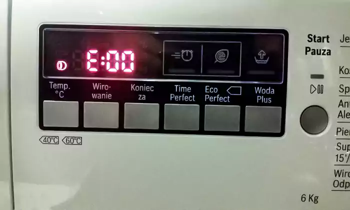 خطای F00 و E00 در ماشین لباسشویی بوش